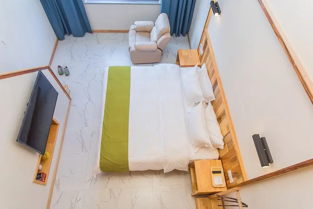 Wuzhen Ziye Musu Inn