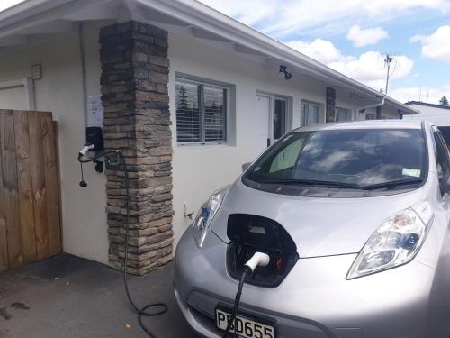 Rose Apartments Unit 1 Central Rotorua-Accommodation&Spa