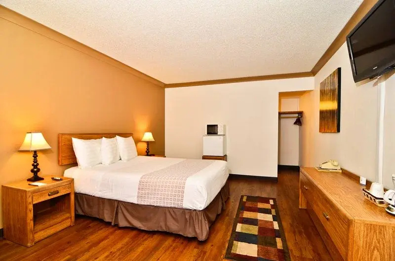 OYO Hotel St. Helens, OR