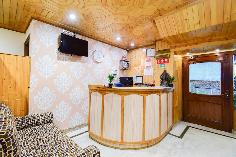 Super Collection O Mall Road Formerly Hotel Shubham