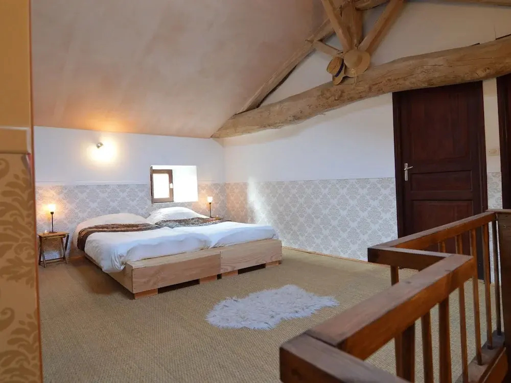 Countryside Family Haven for 8 With Pool