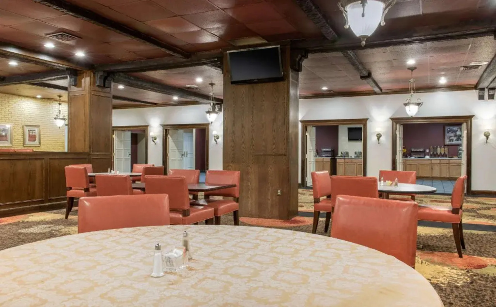 Clarion Hotel Airport