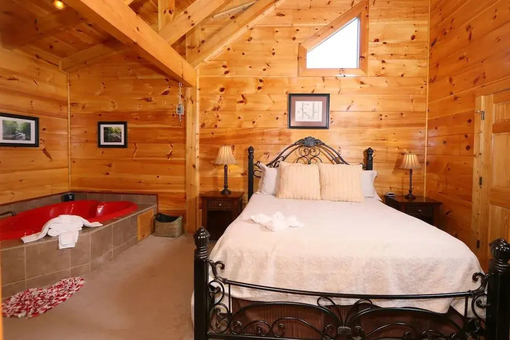 Skinny Dippin 1 Br cabin by RedAwning