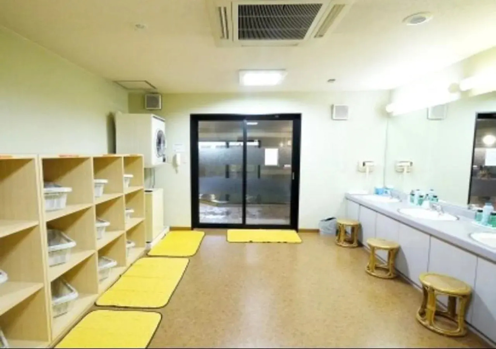 Hotel Route-Inn Aomori Ekimae