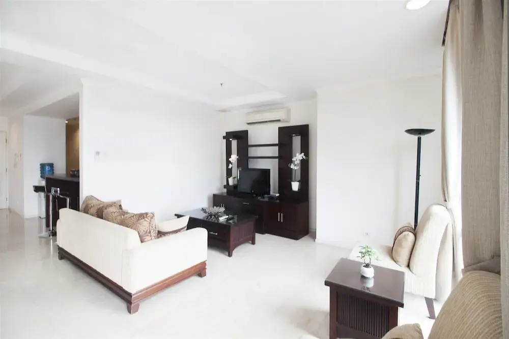 3 Bedroom at FX Sudirman by Travelio
