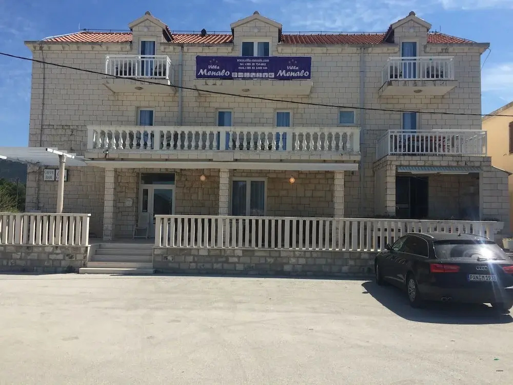 Villa Menalo