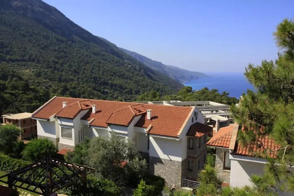 Sertil Deluxe Tropical Suites