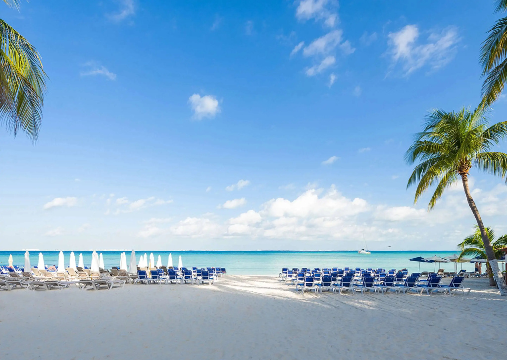 Ixchel Beach Hotel