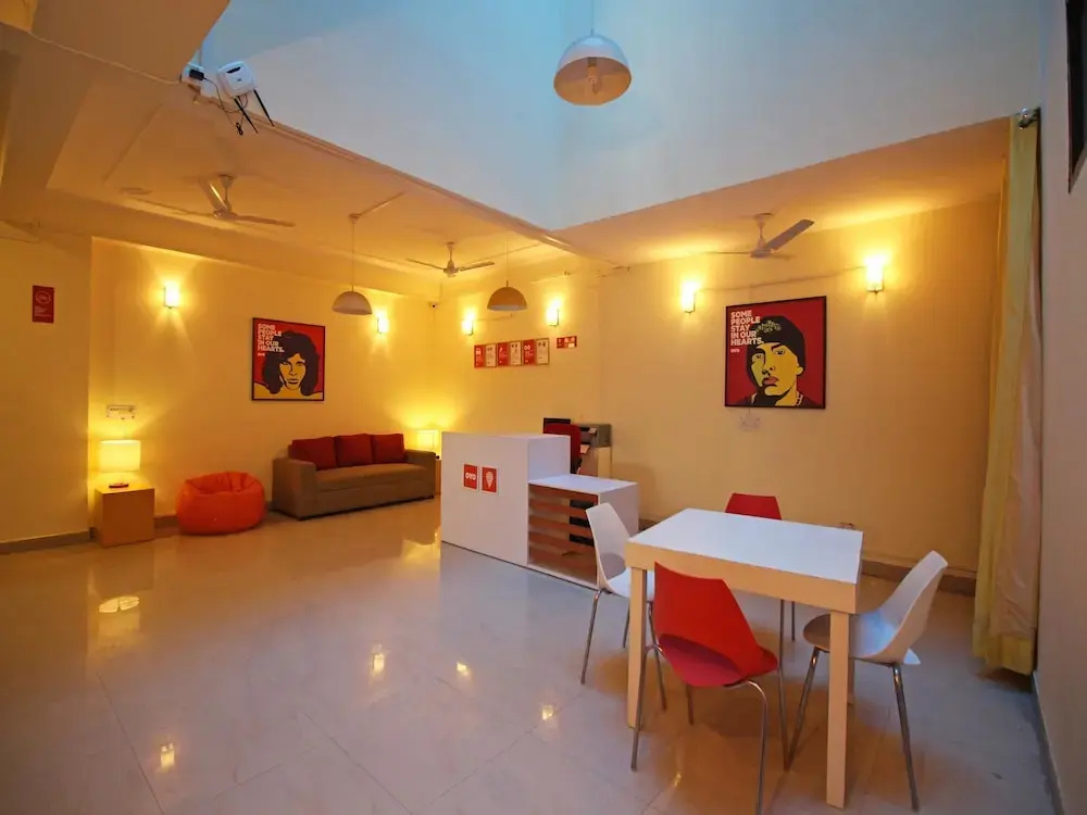 OYO Flagship 140 Noida Expressway Boulevard