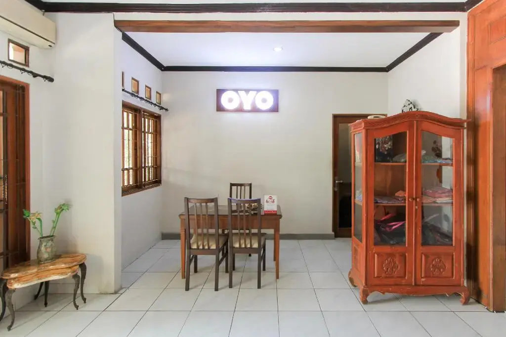 Santo Guest House