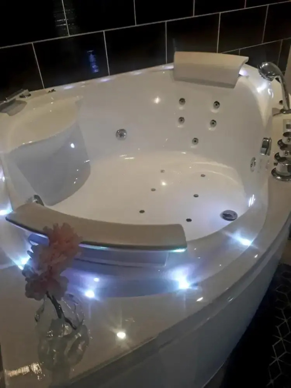Hotel renaissance martigues