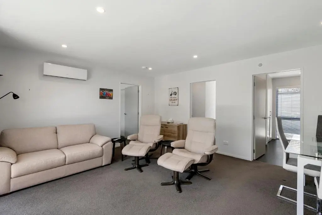 Cosy on Clissold - Christchurch City Centre Apartment