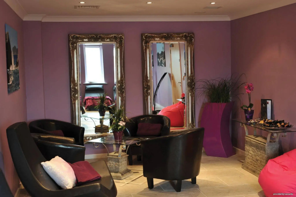 Best Western Plus Bentley Hotel