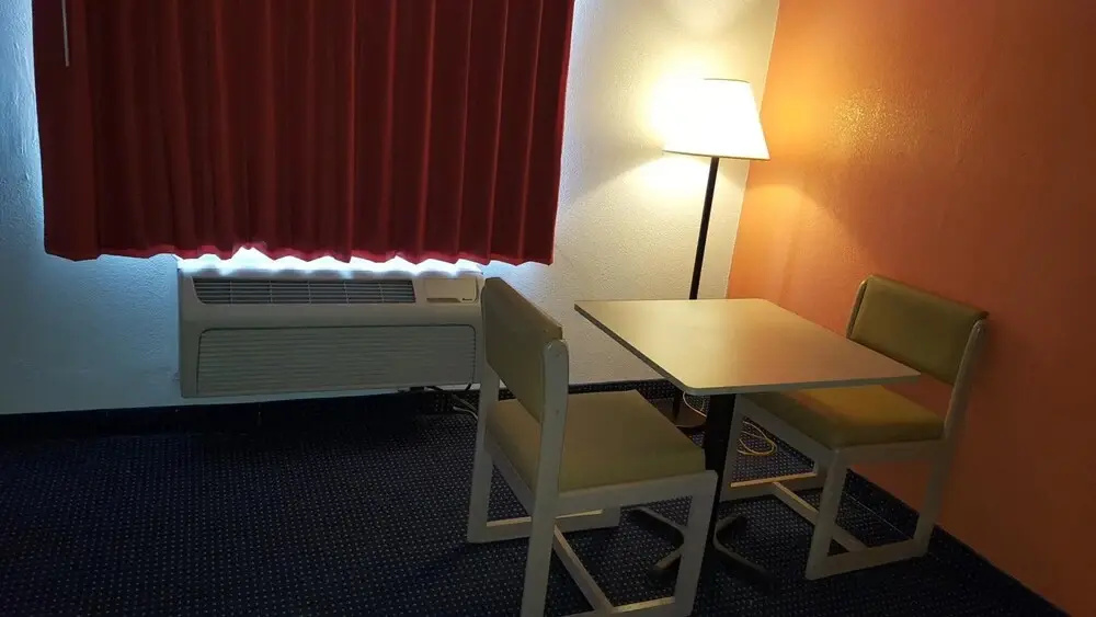 Red Carpet Inn