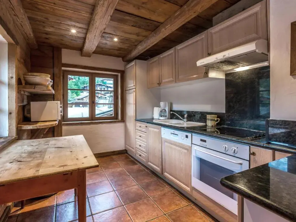 Appartement La Clusaz, 6 pièces, 10 personnes - FR-1-437-51