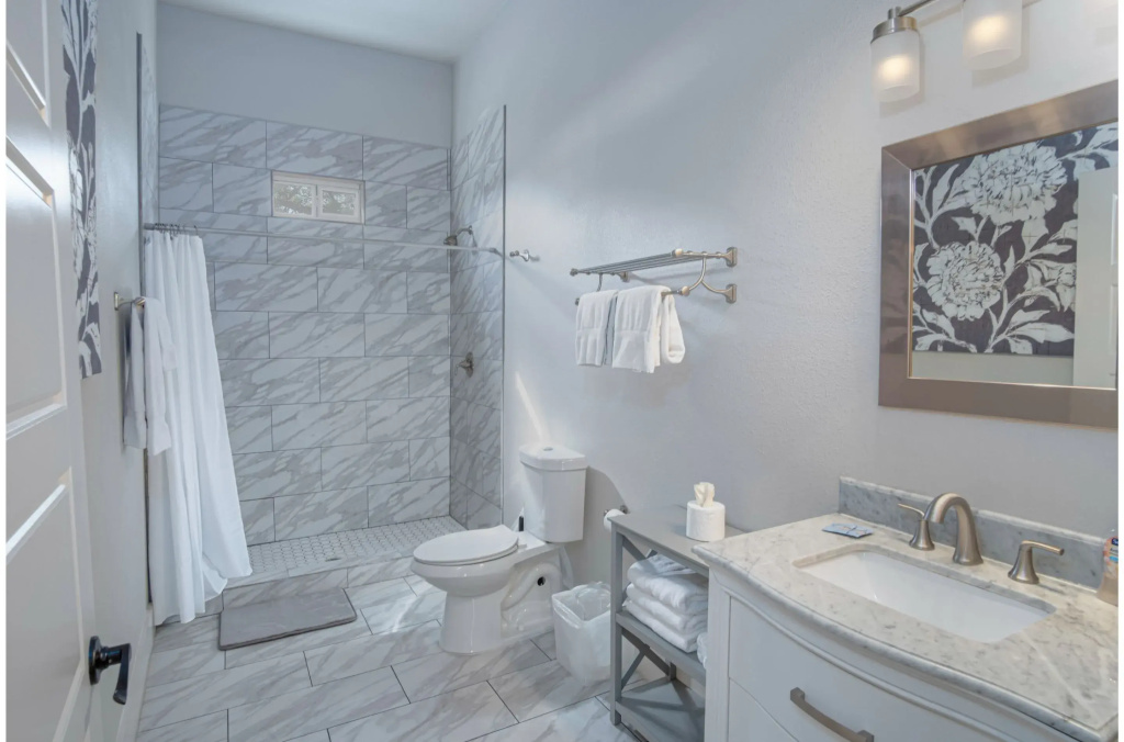 Gorgeous, Family-friendly Home Near Downtown