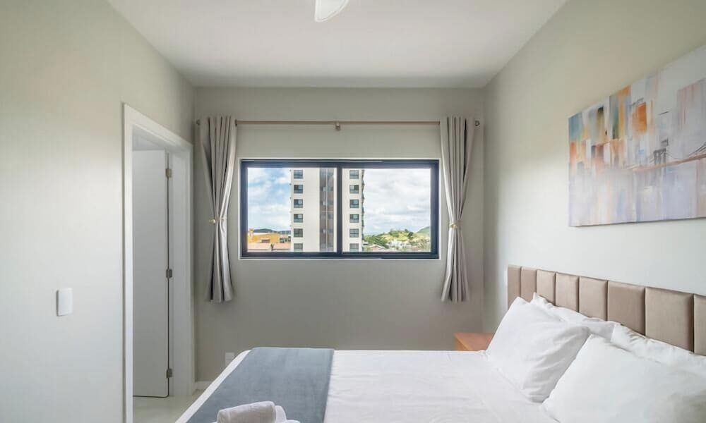 Condominium w/ Pool, 450m fr/ the sea and 650m fr/ Beto Carrero World - Lavs
