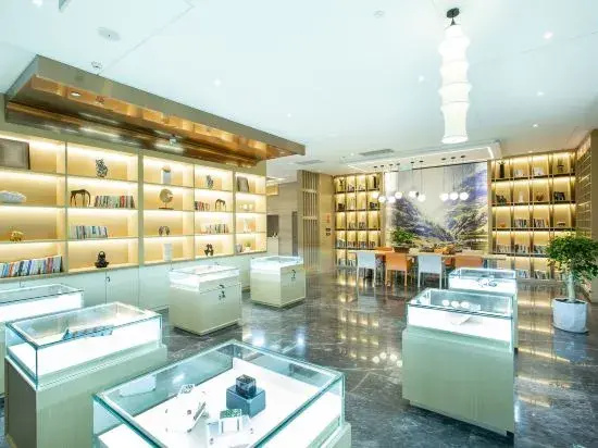 Atour Hotel Lhasa Potala Palace Square
