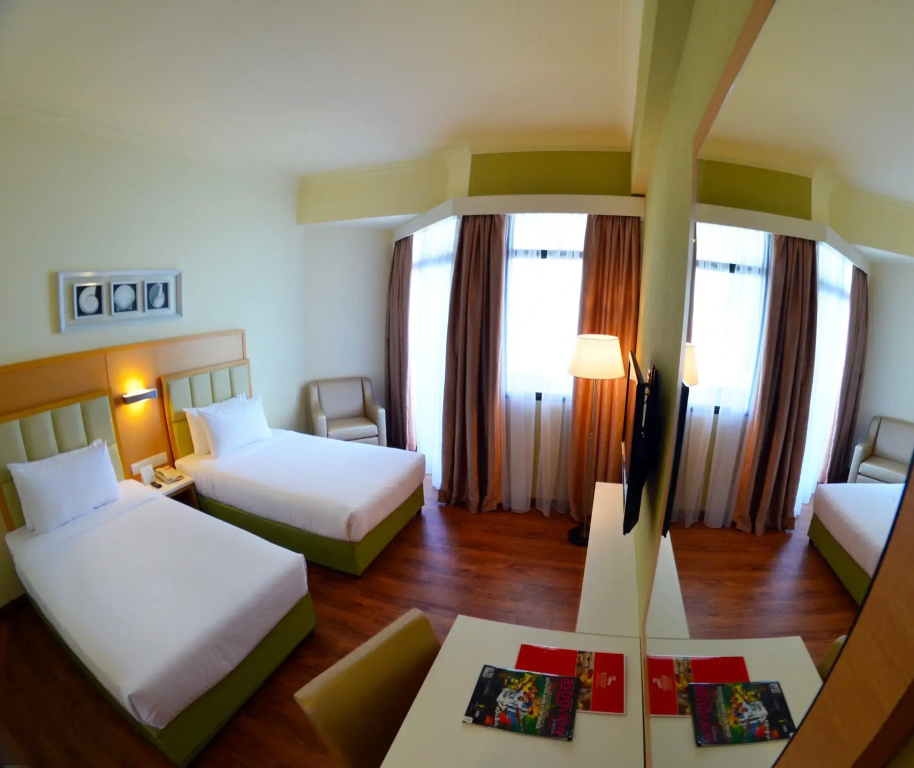 Hotel Sentral Seaview @ ​Beachfront
