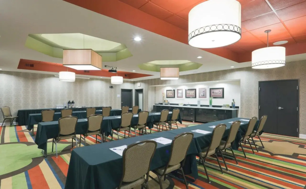 Holiday Inn Express Fulton by IHG