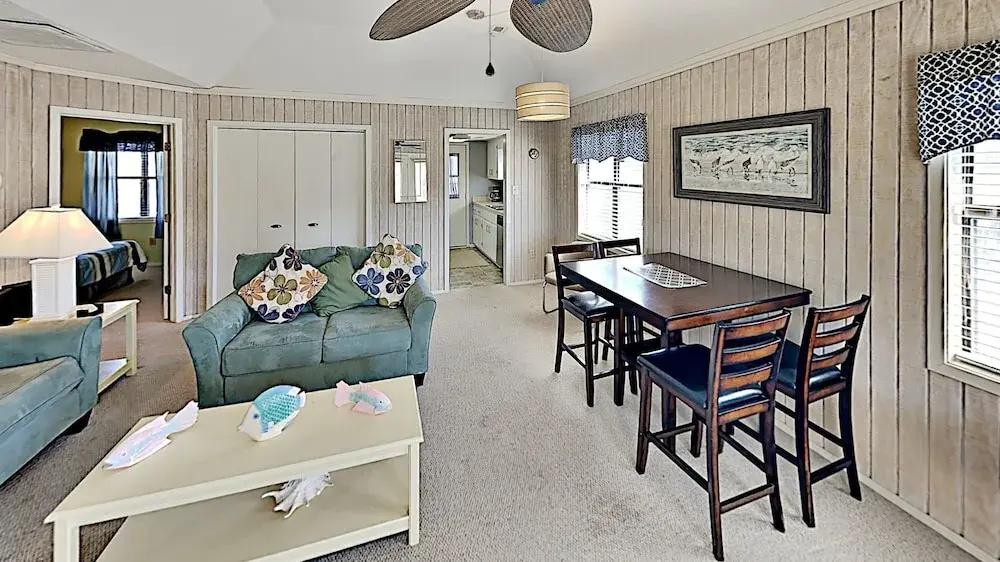 Guest Cottage 14