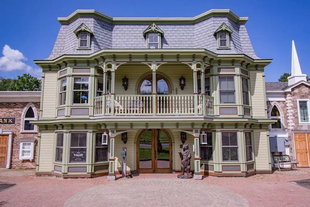 Adventure Suites