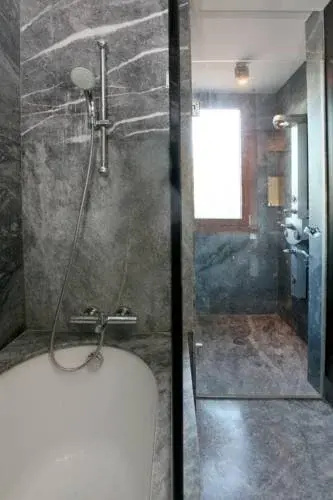 The Swan Suites