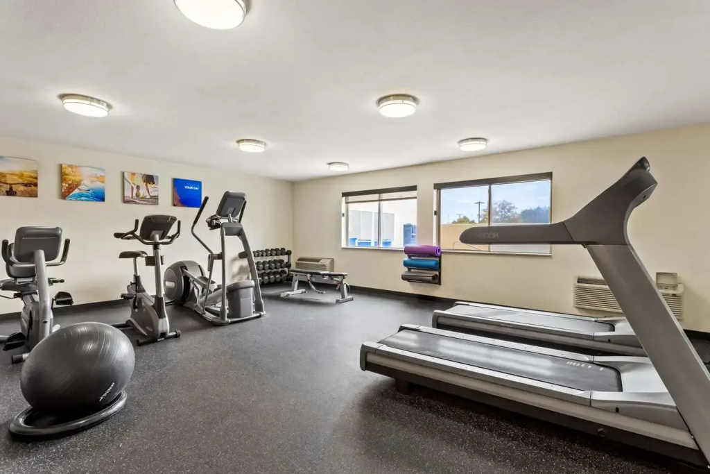 Baymont Inn & Suites