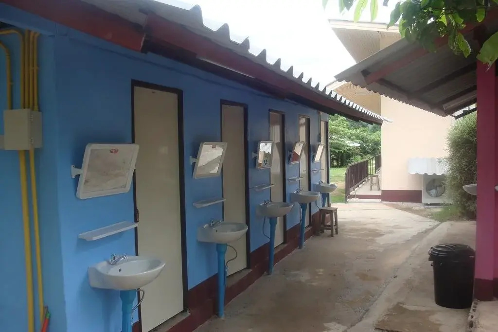 Baan Aomsin Resort