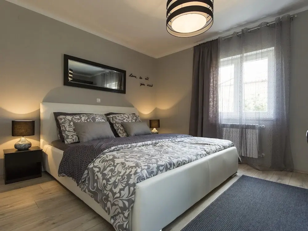 Beautiful Newly Built Holiday House With two Separate Units With Private Pool