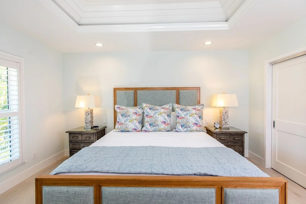Dolphin Cove - Captiva Private Waterfront Estate 6 Bedroom Home