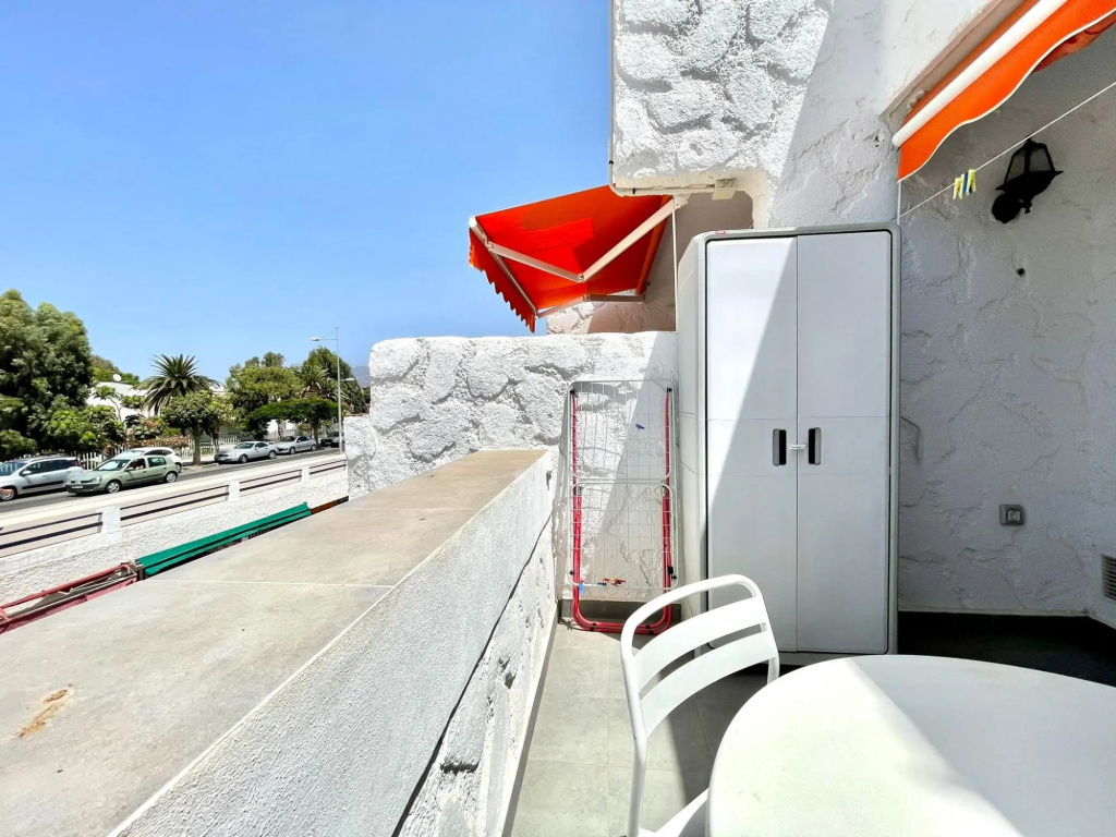 One cozy bedroom with Wifi,pool in Tenerife South