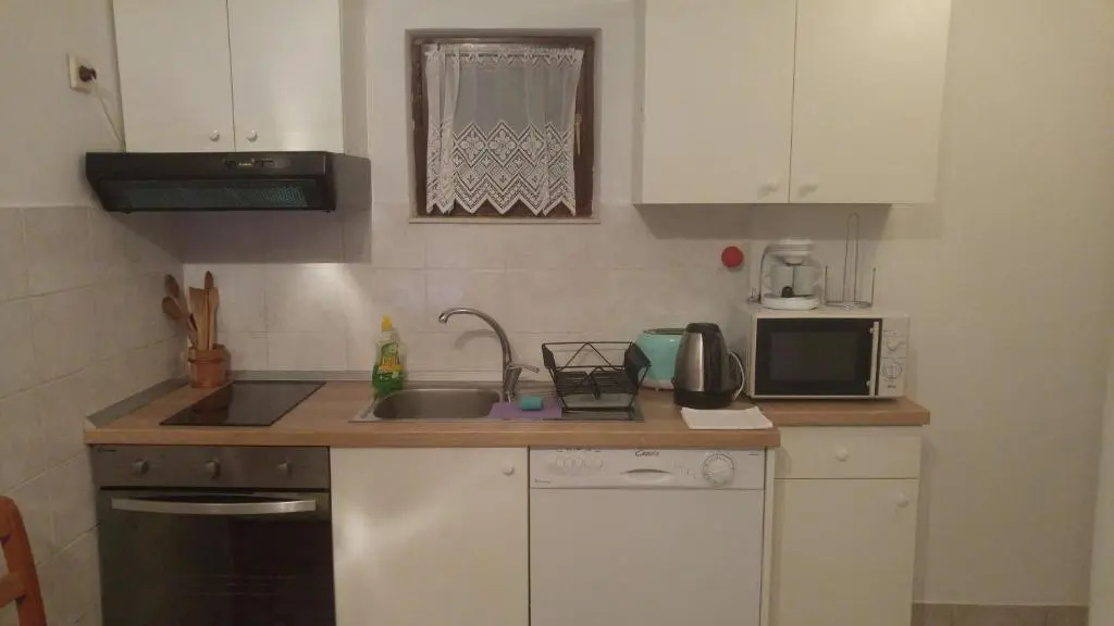 Vera Apartment 1