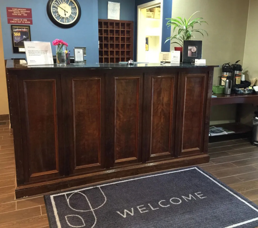 St Charles Hotel Downtown Hudson