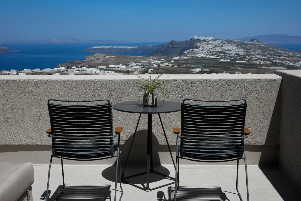 Halcyon Days Suites