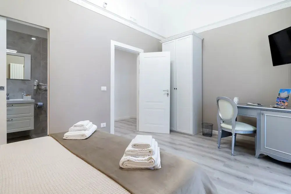 Heart City Rooms
