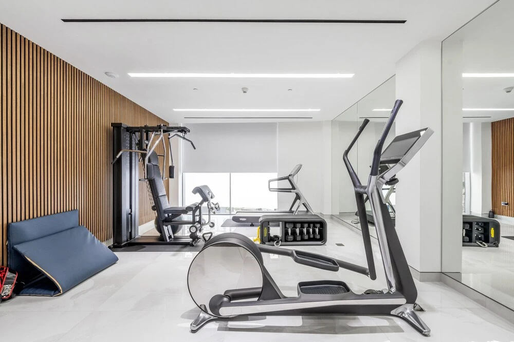 Luxe Dubai Marina 3Flr 4BR w Pool Sauna