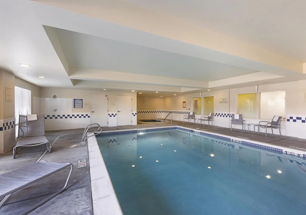 La Quinta Inn & Suites by Wyndham Central Point - Medford