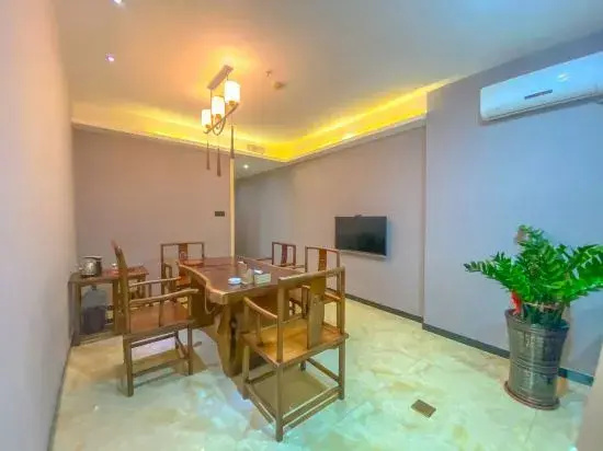Caiyang Hotel