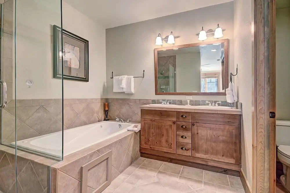 6552 Settlers Creek Townhomes