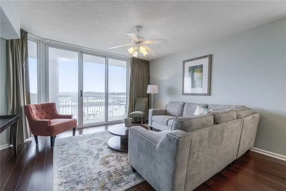 North Tower #809 Condominium 4 Bedrooms 3 Bathrooms Condo