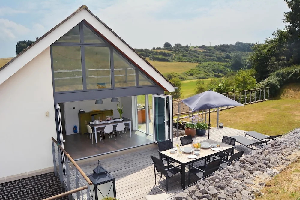 Brooks Lodge