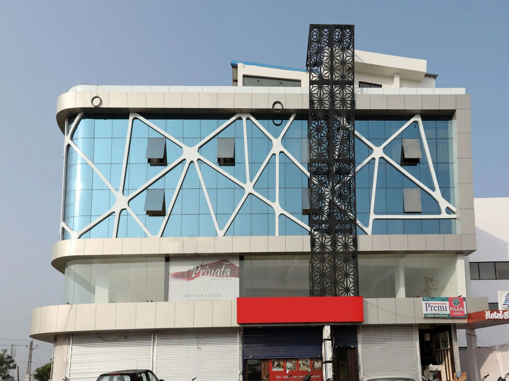 Hotel Bluebell by OYO Rooms