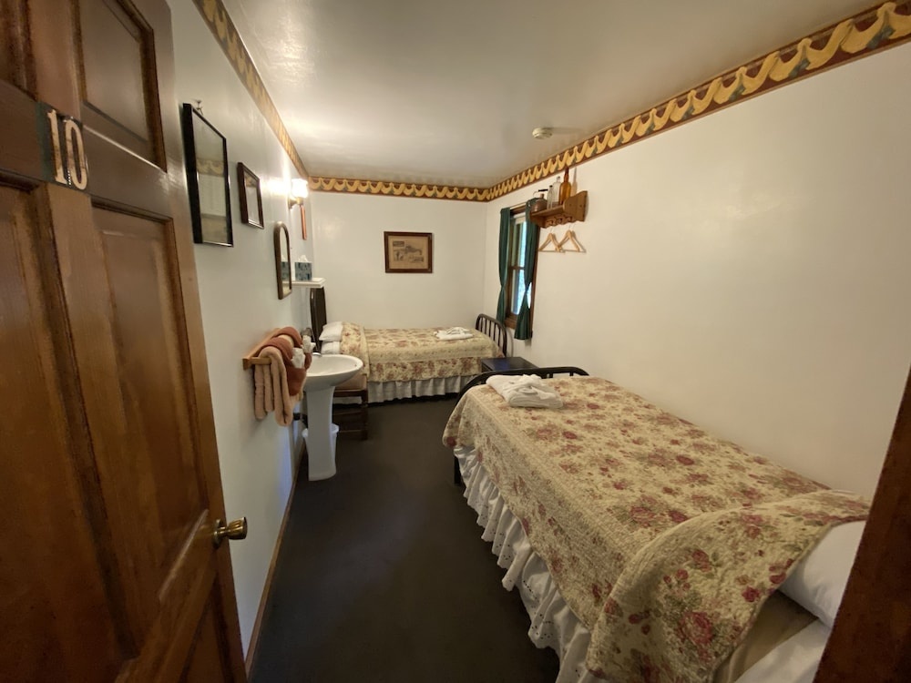 Ma Johnson's Hotel