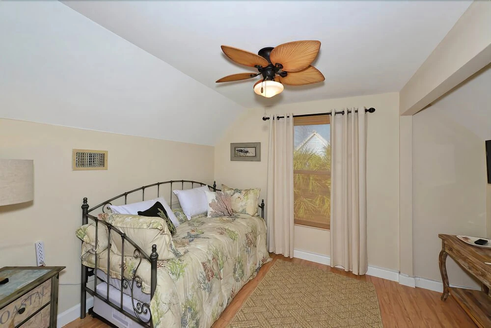 Pelican's Nest 3 Bedrooms 2 Bathrooms Villa