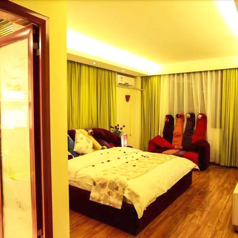 Ruoshuigu Leisure Hotel
