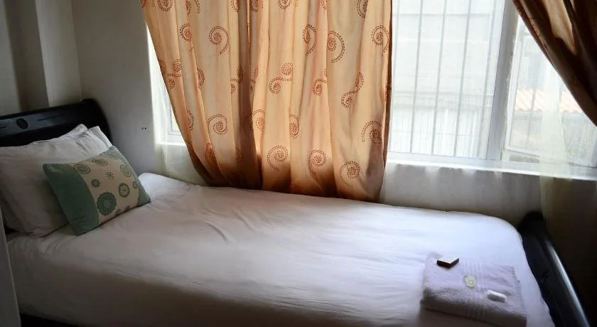 Laletsa Lodge