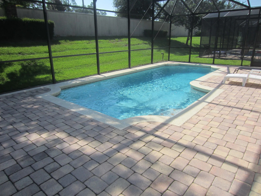 3 bedroom Pool Home by GSV