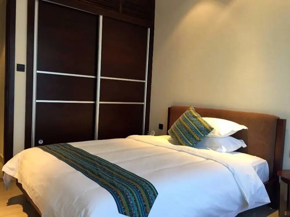 eStay Residence (Wanning Huarun Shimeiwan)