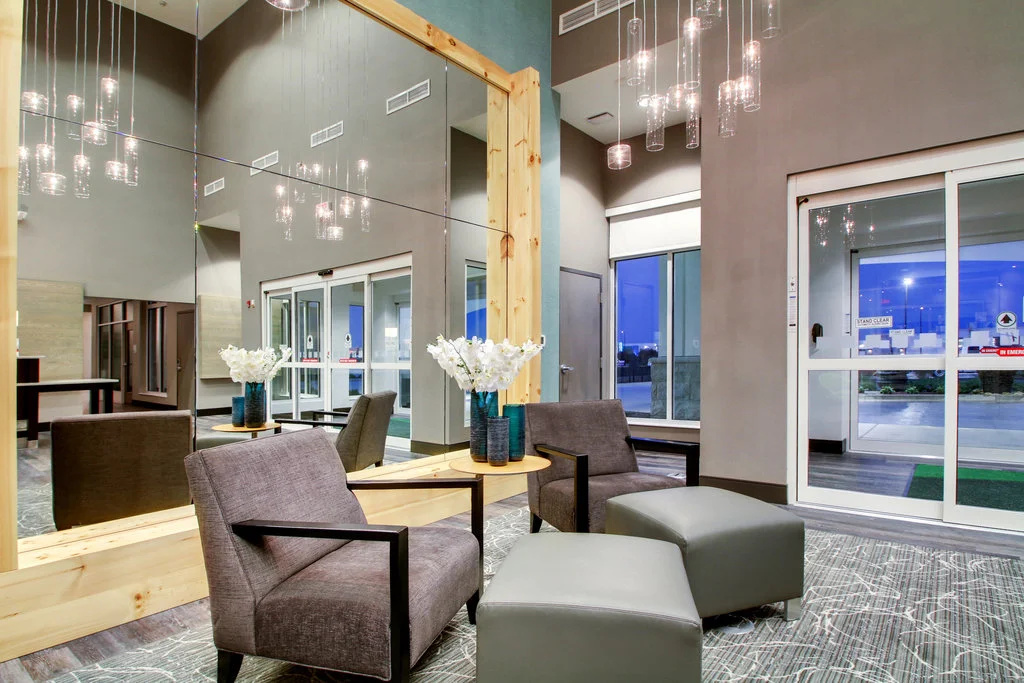 Holiday Inn & Suites Peoria at Grand Prairie by IHG